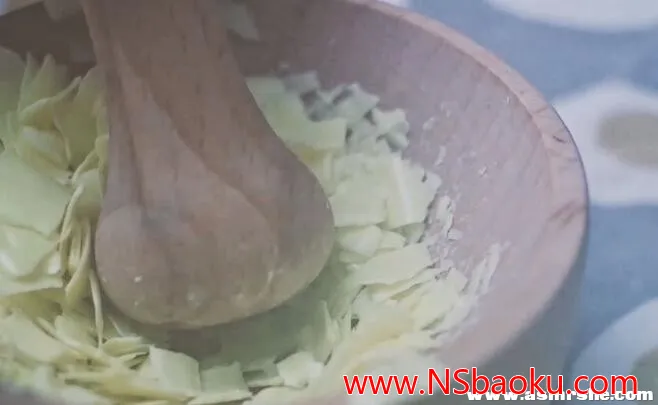 沉浸式舒缓音疗：细碎的肥皂屑脆响-男士宝库