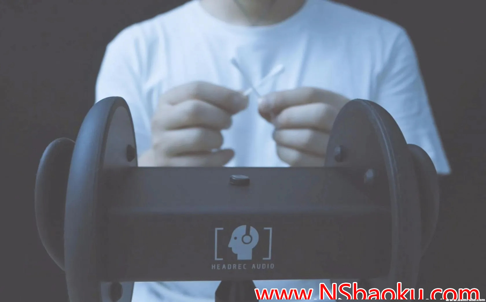 沉浸式ASMR舒适放松 | 棉棒掏耳朵体验-男士宝库