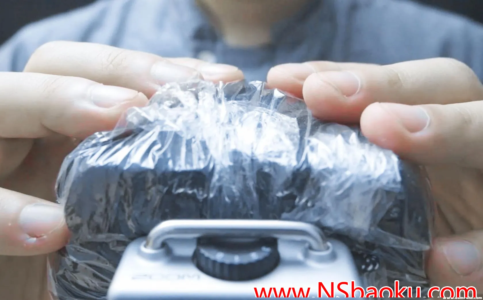 沉浸式保鲜膜捂耳 ASMR - 颅内高潮体验