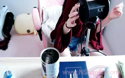 【Aki秋水 ASMR V0.41 版本】一起来享受美妙的零食声吧~-男士宝库