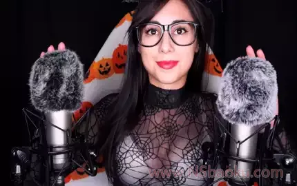 ASMR Fluffy Mic Scratching to Tingle Your Bones (W - HALLOWEEN Trigger Words and Soft Whispers)